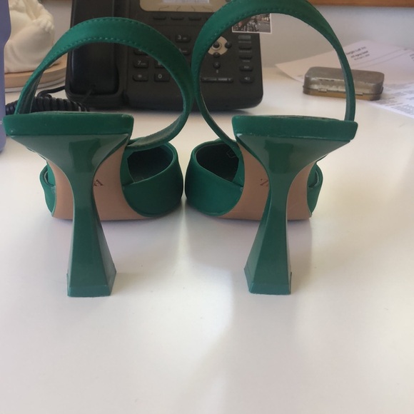 Zara Satin Green V Cut Heels Size 38 - Picture 4 of 5